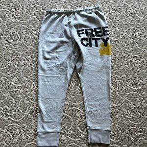 Free City 3/4 sweatpants